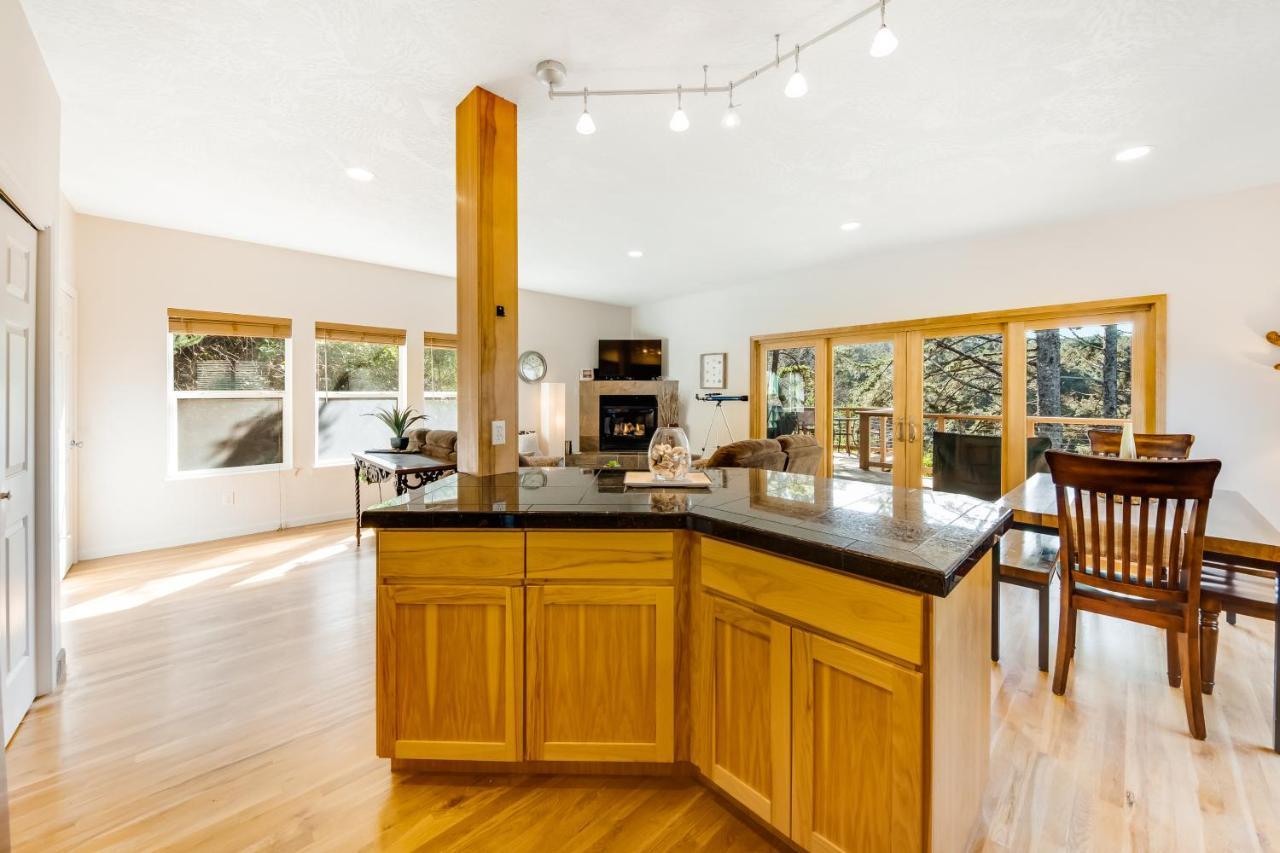 Yaquina Lighthouse View Beach Home Newport Kulesi Dış mekan fotoğraf